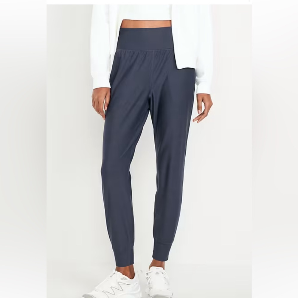 Old Navy Dark Navy High-Waist Jogger Pants size Medium worn once